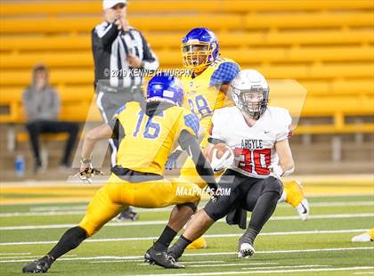 Thumbnail 3 in La Vega vs Argyle (UIL 4A Quarterfinal Playoff) photogallery.