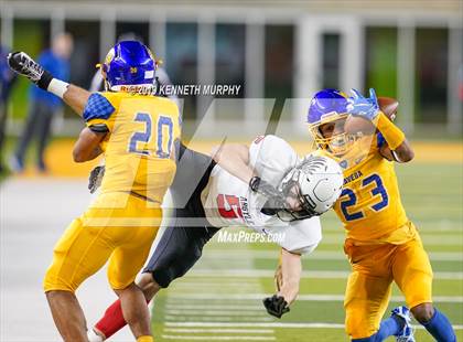 Thumbnail 2 in La Vega vs Argyle (UIL 4A Quarterfinal Playoff) photogallery.