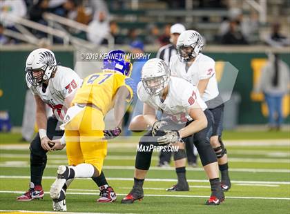 Thumbnail 2 in La Vega vs Argyle (UIL 4A Quarterfinal Playoff) photogallery.
