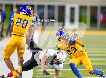 Thumbnail 3 in La Vega vs Argyle (UIL 4A Quarterfinal Playoff) photogallery.