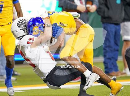 Thumbnail 2 in La Vega vs Argyle (UIL 4A Quarterfinal Playoff) photogallery.