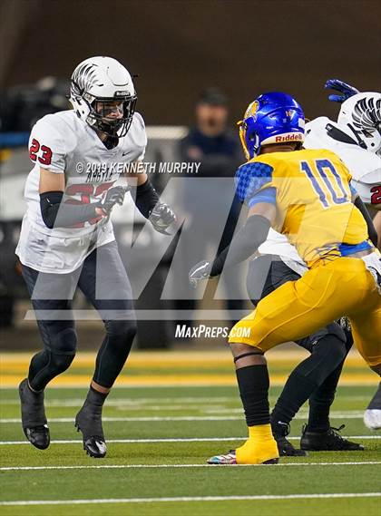 Thumbnail 2 in La Vega vs Argyle (UIL 4A Quarterfinal Playoff) photogallery.