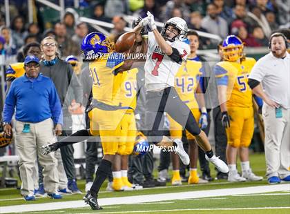 Thumbnail 3 in La Vega vs Argyle (UIL 4A Quarterfinal Playoff) photogallery.