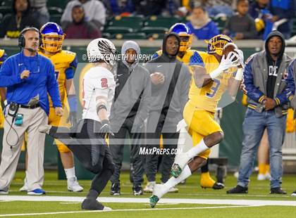 Thumbnail 3 in La Vega vs Argyle (UIL 4A Quarterfinal Playoff) photogallery.