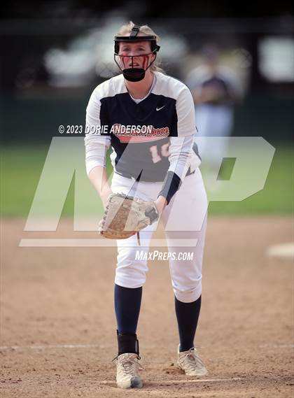 Thumbnail 3 in Pleasant Grove vs. Roseville photogallery.