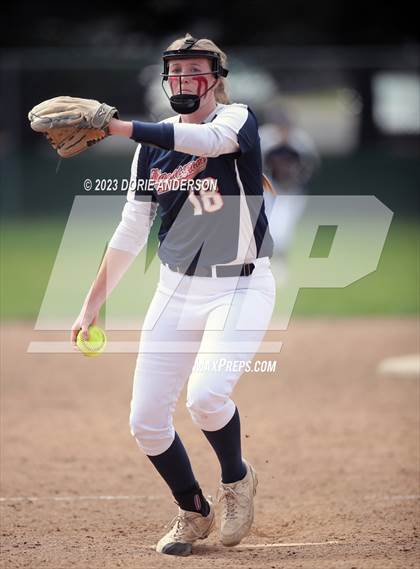Thumbnail 3 in Pleasant Grove vs. Roseville photogallery.
