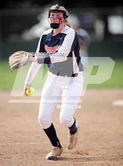 Thumbnail 1 in Pleasant Grove vs. Roseville photogallery.