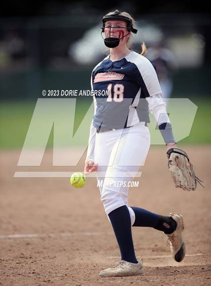 Thumbnail 1 in Pleasant Grove vs. Roseville photogallery.