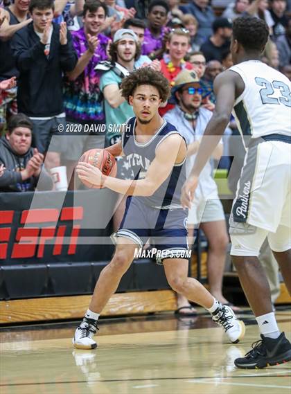 Thumbnail 3 in Raymore-Peculiar vs Lee's Summit West (MSHSAA District Championship) photogallery.