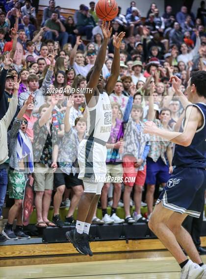 Thumbnail 3 in Raymore-Peculiar vs Lee's Summit West (MSHSAA District Championship) photogallery.