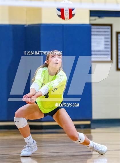 Thumbnail 3 in Charlotte Country Day School vs North Raleigh Christian Academy (NCISAA 4A Final) photogallery.