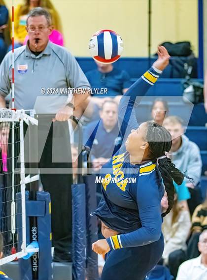 Thumbnail 3 in Charlotte Country Day School vs North Raleigh Christian Academy (NCISAA 4A Final) photogallery.