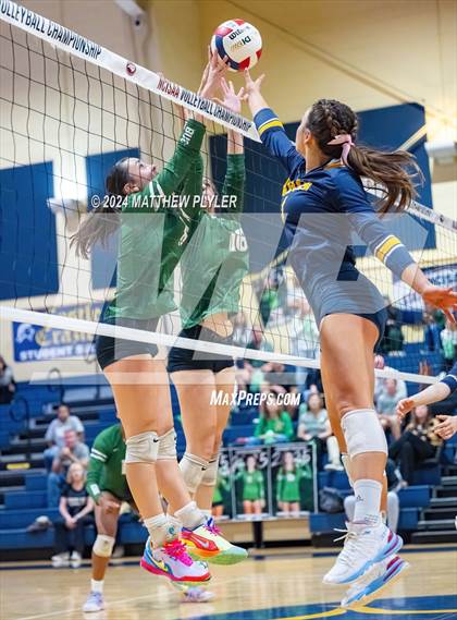 Thumbnail 1 in Charlotte Country Day School vs North Raleigh Christian Academy (NCISAA 4A Final) photogallery.
