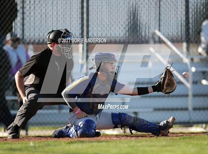 Thumbnail 1 in Del Campo @ Vista del Lago photogallery.