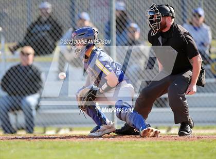 Thumbnail 2 in Del Campo @ Vista del Lago photogallery.