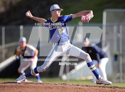 Thumbnail 2 in Del Campo @ Vista del Lago photogallery.