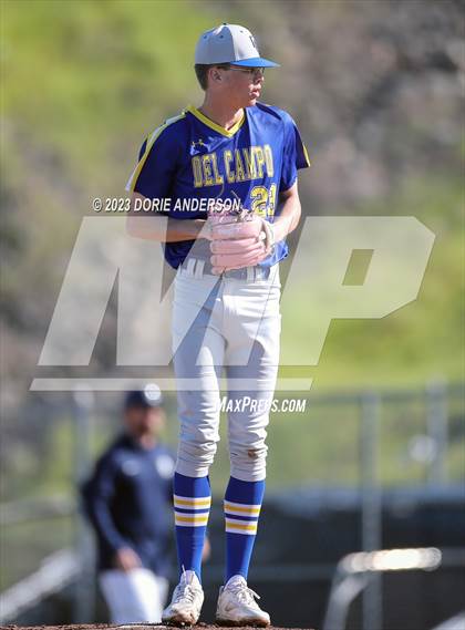 Thumbnail 2 in Del Campo @ Vista del Lago photogallery.