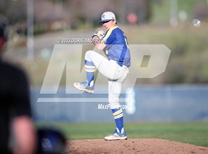 Thumbnail 1 in Del Campo @ Vista del Lago photogallery.