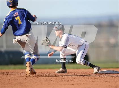 Thumbnail 1 in Del Campo @ Vista del Lago photogallery.