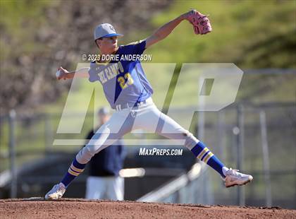 Thumbnail 2 in Del Campo @ Vista del Lago photogallery.
