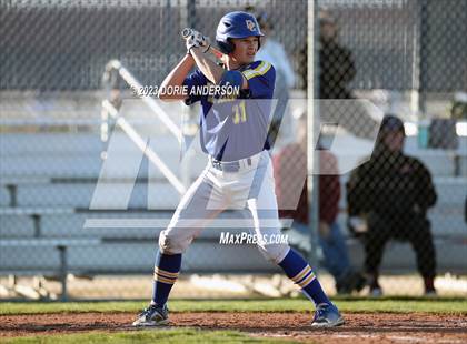 Thumbnail 2 in Del Campo @ Vista del Lago photogallery.