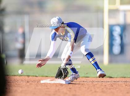 Thumbnail 2 in Del Campo @ Vista del Lago photogallery.