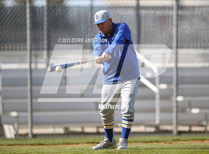 Thumbnail 2 in Del Campo @ Vista del Lago photogallery.