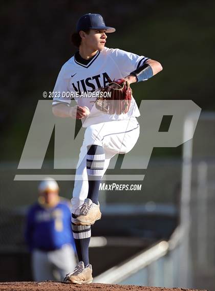 Thumbnail 1 in Del Campo @ Vista del Lago photogallery.