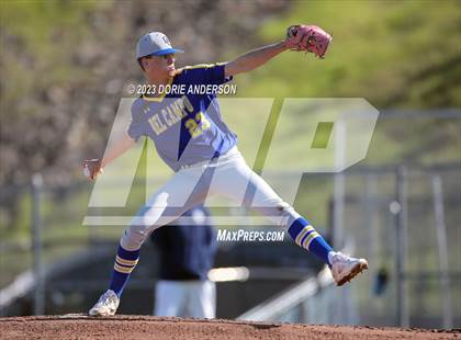 Thumbnail 1 in Del Campo @ Vista del Lago photogallery.