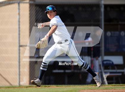 Thumbnail 1 in Del Campo @ Vista del Lago photogallery.