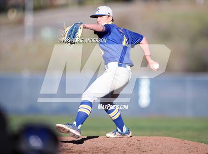 Thumbnail 2 in Del Campo @ Vista del Lago photogallery.