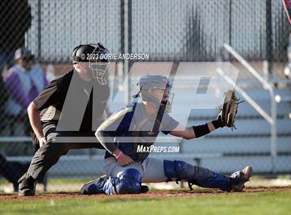 Thumbnail 2 in Del Campo @ Vista del Lago photogallery.