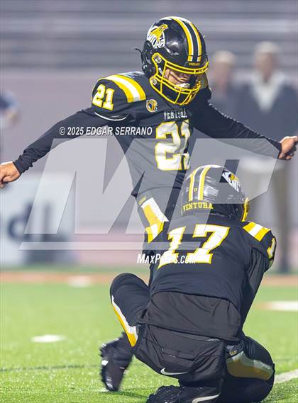 Thumbnail 3 in St. Ignatius vs Ventura (CIF Div 3AA Final) photogallery.