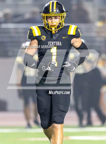 Thumbnail 3 in St. Ignatius vs Ventura (CIF Div 3AA Final) photogallery.