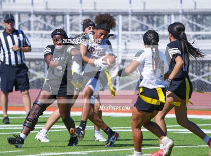 Thumbnail 3 in Campo Verde vs. Millennium photogallery.