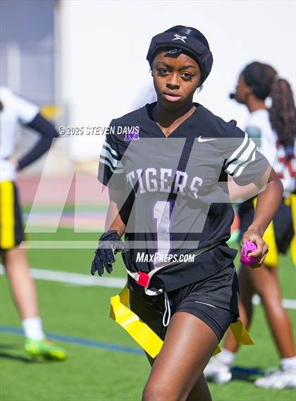 Thumbnail 2 in Campo Verde vs. Millennium photogallery.