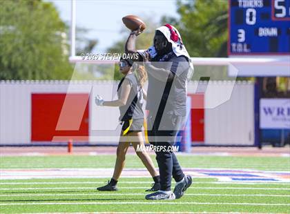 Thumbnail 1 in Campo Verde vs. Millennium photogallery.