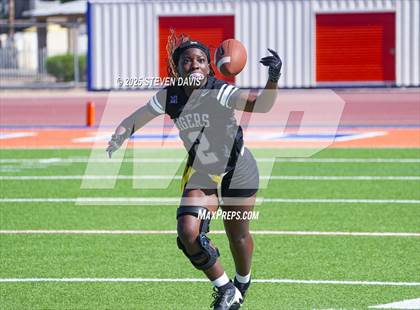 Thumbnail 3 in Campo Verde vs. Millennium photogallery.