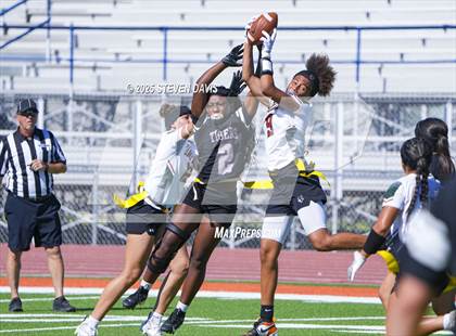 Thumbnail 2 in Campo Verde vs. Millennium photogallery.