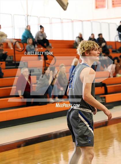 Thumbnail 3 in Grand Saline vs Yantis photogallery.