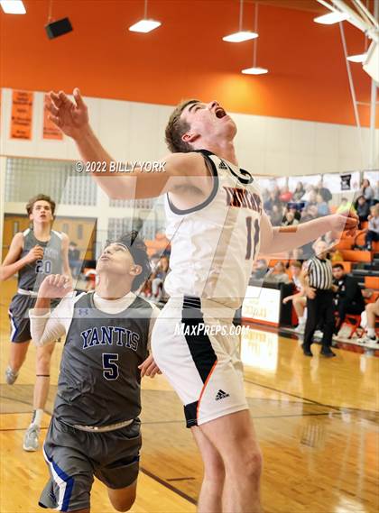 Thumbnail 2 in Grand Saline vs Yantis photogallery.