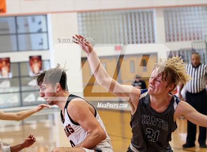 Thumbnail 1 in Grand Saline vs Yantis photogallery.