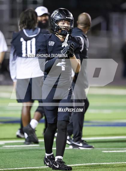 Thumbnail 1 in Belton @ Randle (UIL Football 5A D2 Region III Bi-District) photogallery.