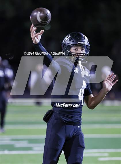 Thumbnail 2 in Belton @ Randle (UIL Football 5A D2 Region III Bi-District) photogallery.