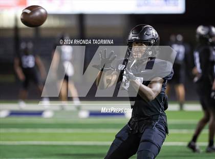 Thumbnail 1 in Belton @ Randle (UIL Football 5A D2 Region III Bi-District) photogallery.