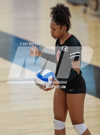 Thumbnail 1 in Brookstone vs Dutchtown (Southside Classic) photogallery.