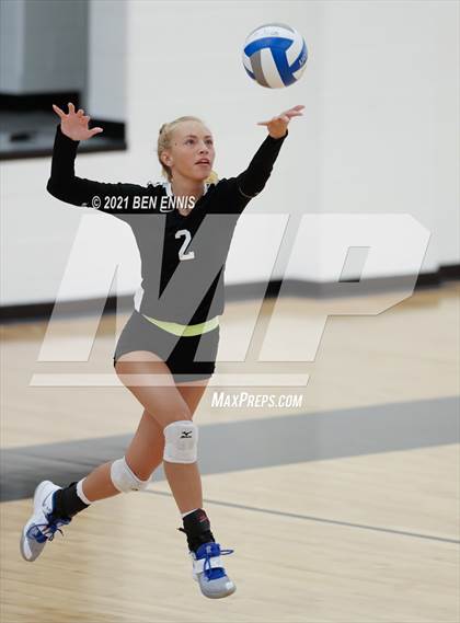 Thumbnail 2 in Brookstone vs Dutchtown (Southside Classic) photogallery.