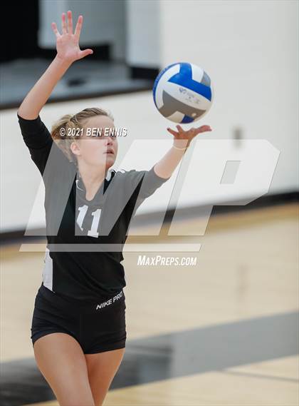 Thumbnail 2 in Brookstone vs Dutchtown (Southside Classic) photogallery.