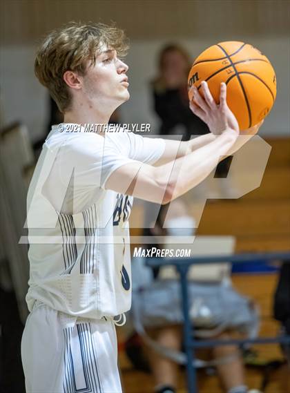Thumbnail 2 in Berean Baptist Academy @ Fayetteville Academy photogallery.