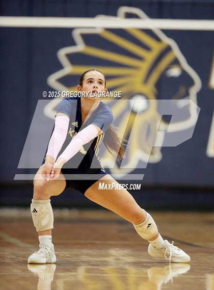 Thumbnail 3 in Byron Nelson vs Keller photogallery.